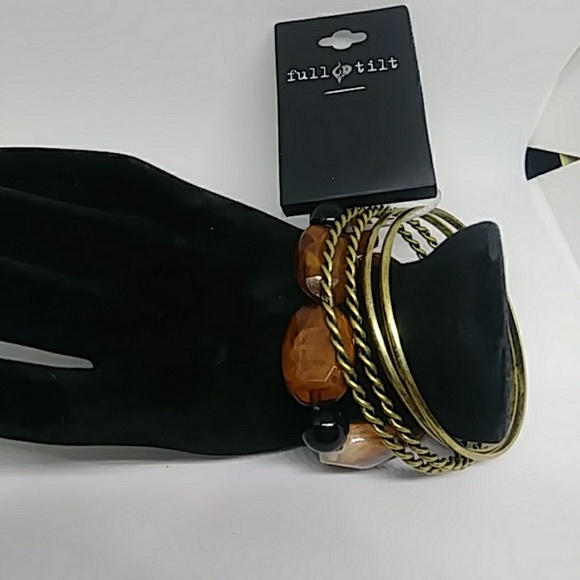 5 for $25 "❤" - Picture 2 of 4